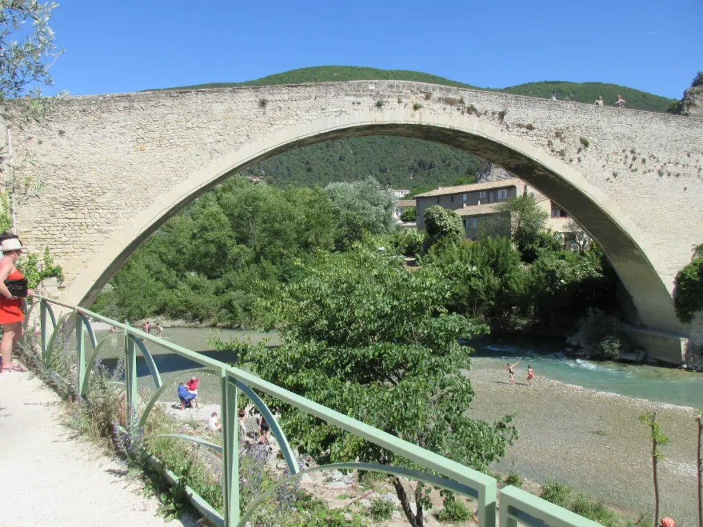 et l’âme historique qui anime nos sorties.
